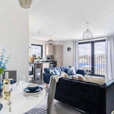 Livestay-New Private Apartment Building Minutes From Heathrow Slough Luaran gambar