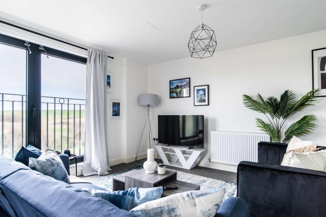 Livestay-New Private Apartment Building Minutes From Heathrow Slough Luaran gambar