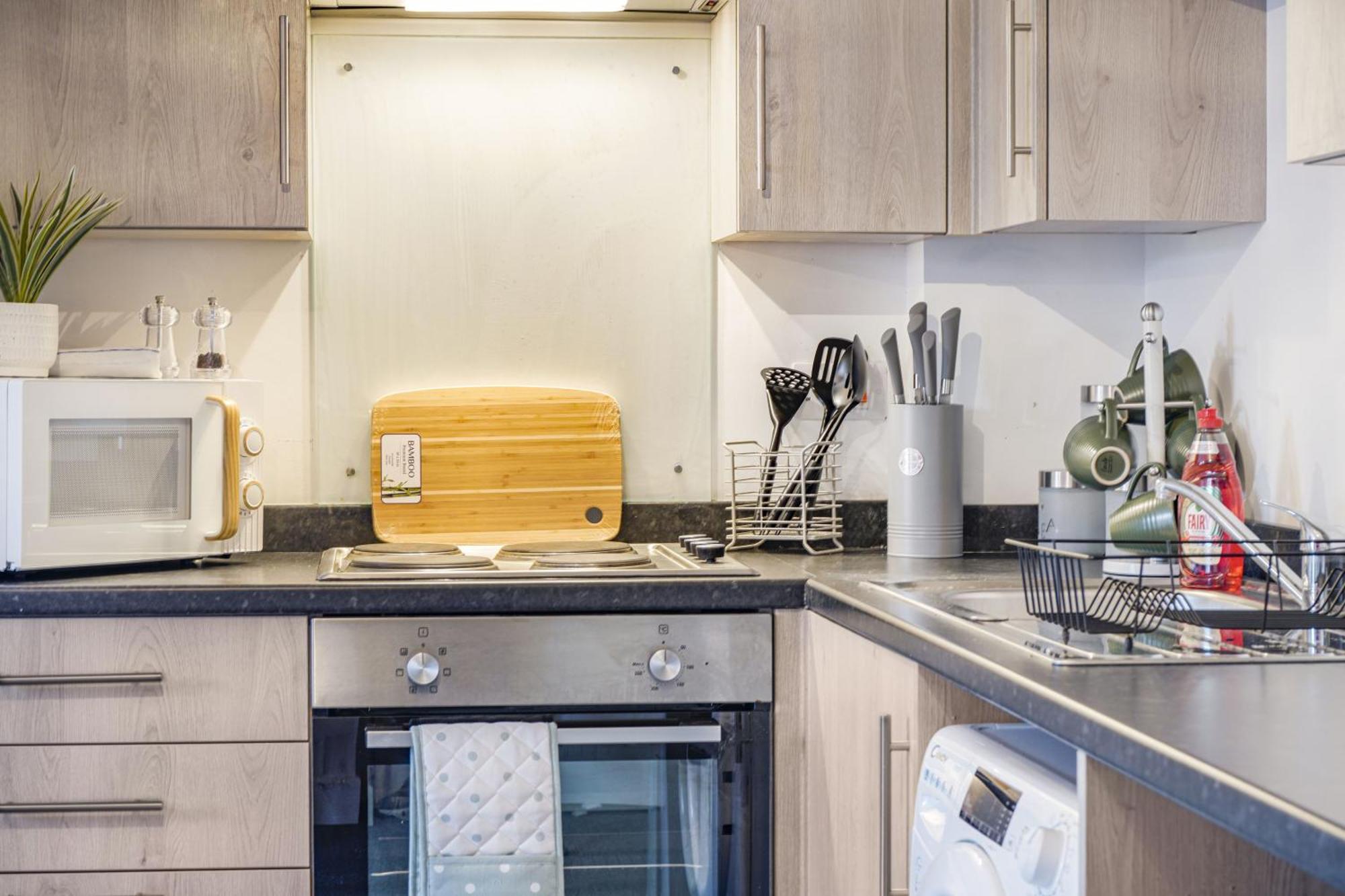 Livestay-New Private Apartment Building Minutes From Heathrow Slough Luaran gambar