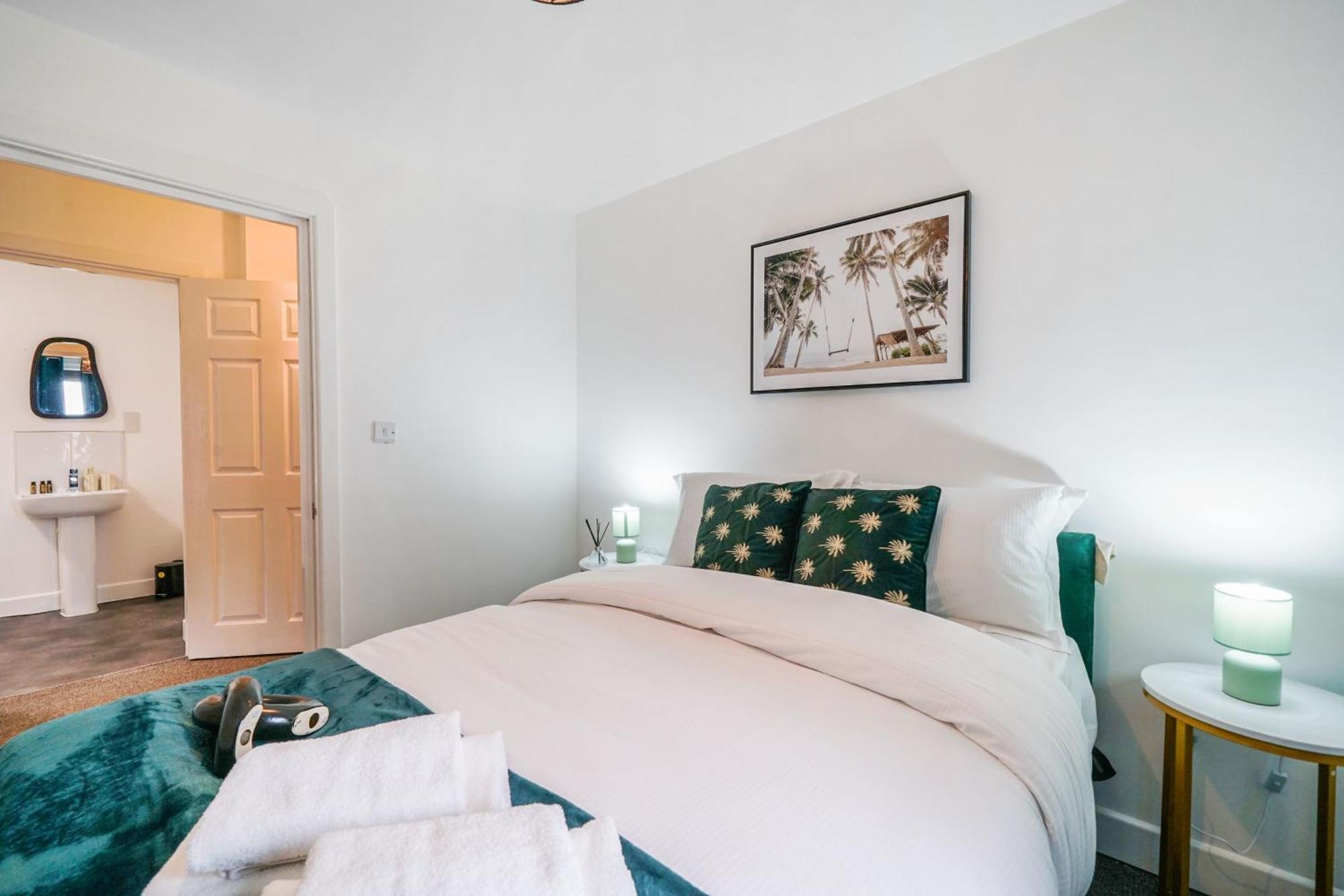 Livestay-New Private Apartment Building Minutes From Heathrow Slough Luaran gambar